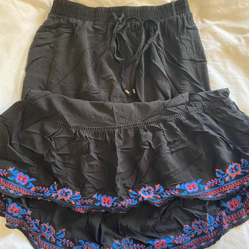 Time And Tru: Women’s flowered maxi skirt